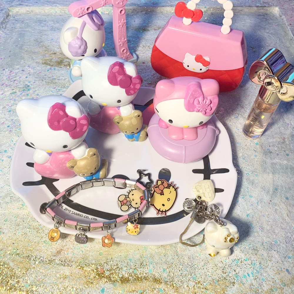 Hello Kitty Accessories